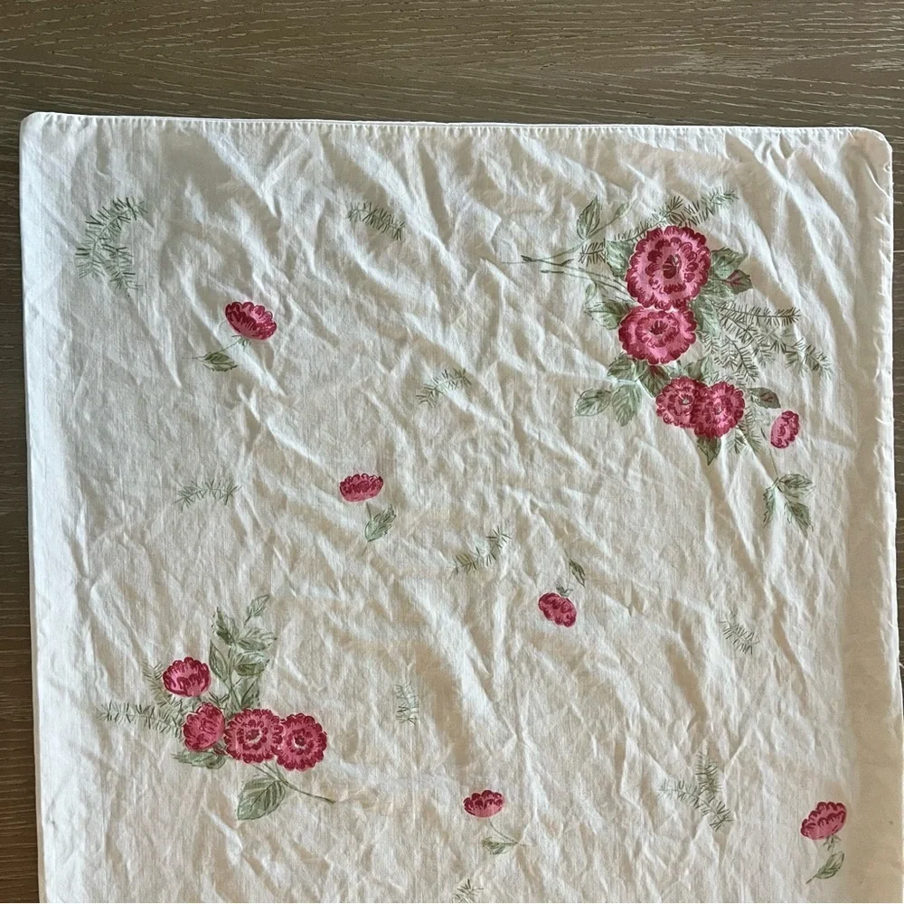 Vintage 60s Pink and Red Floral Cotton Single Standard Pillowcase/Quilt fabric